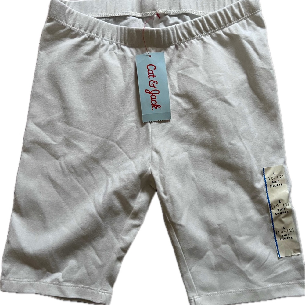 NWT Cat & Jack White Bike Shorts size 10/12.